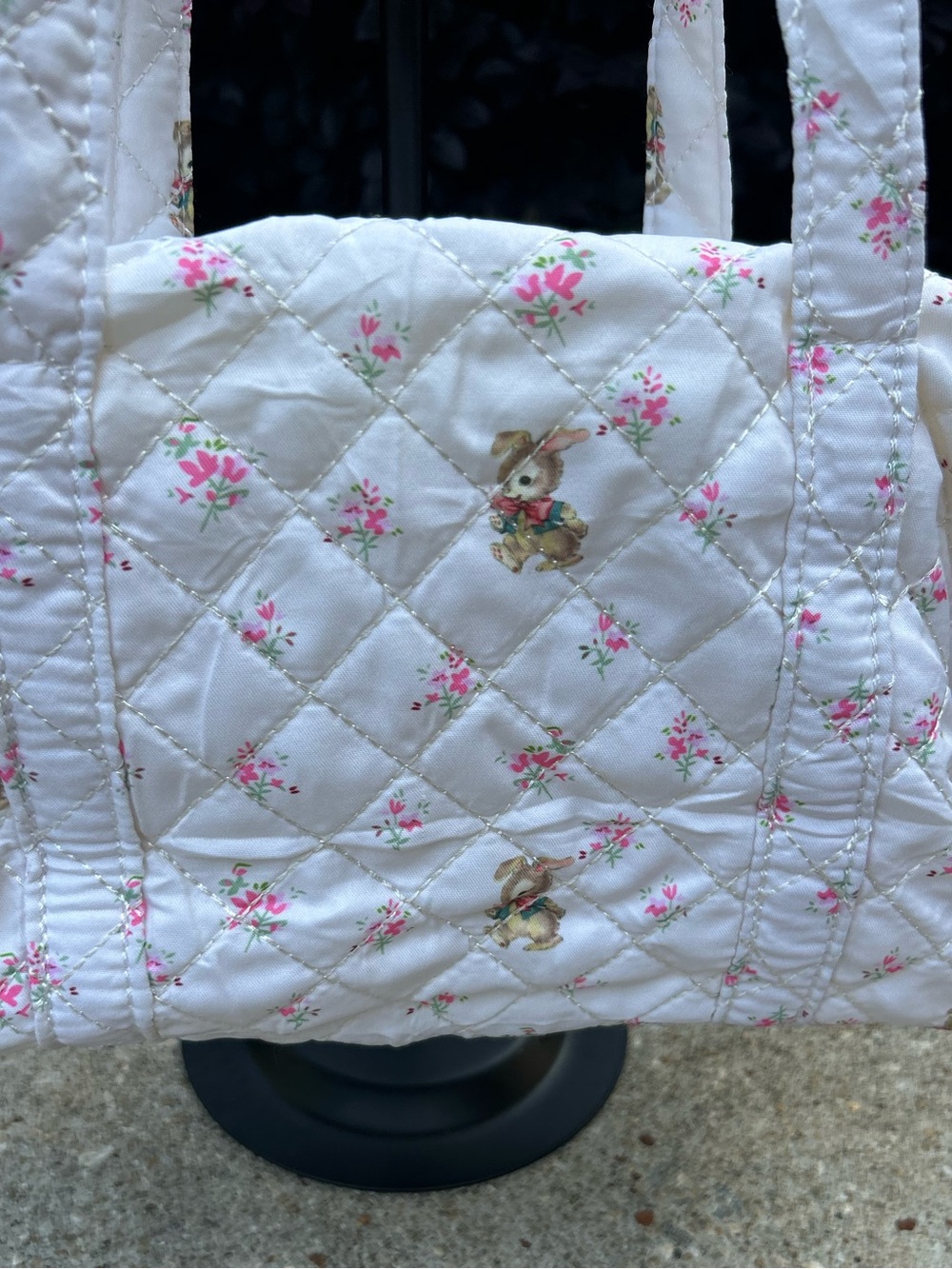 LadeBlaam Quilted Coquette Bunny Carry Bag – Vintage Floral & Rabbit Print - Picture 3 of 10